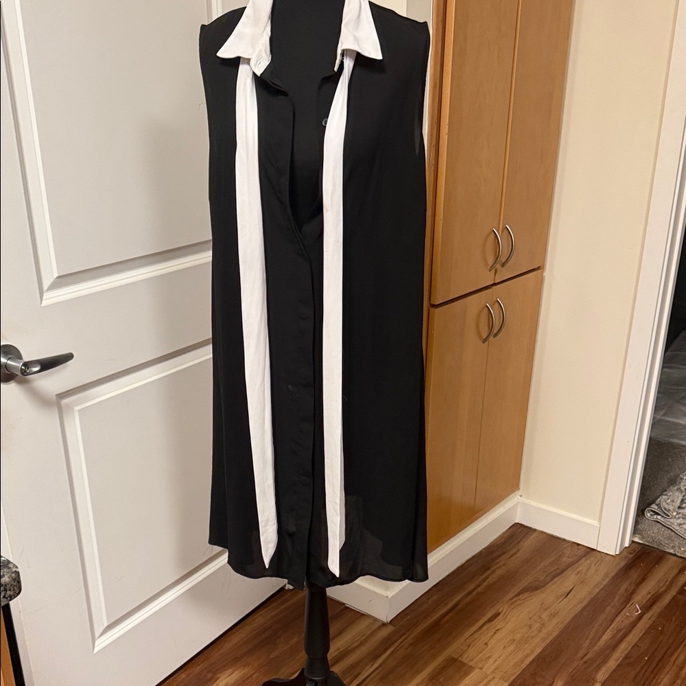 New York & Company Black and White Sleeveless Mini Dress
